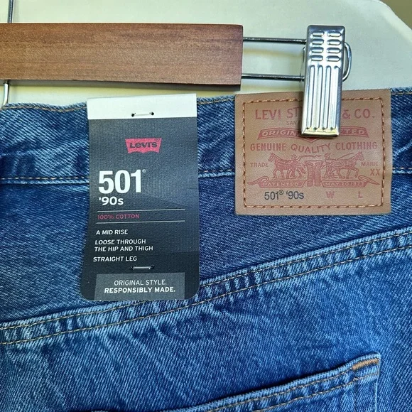 NWT Levi's 501 '90s Straight Loose Jeans, size 34